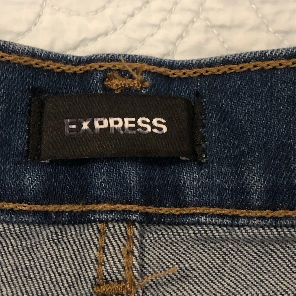 Express 90’s wide leg super high rise jeans. Size 12.